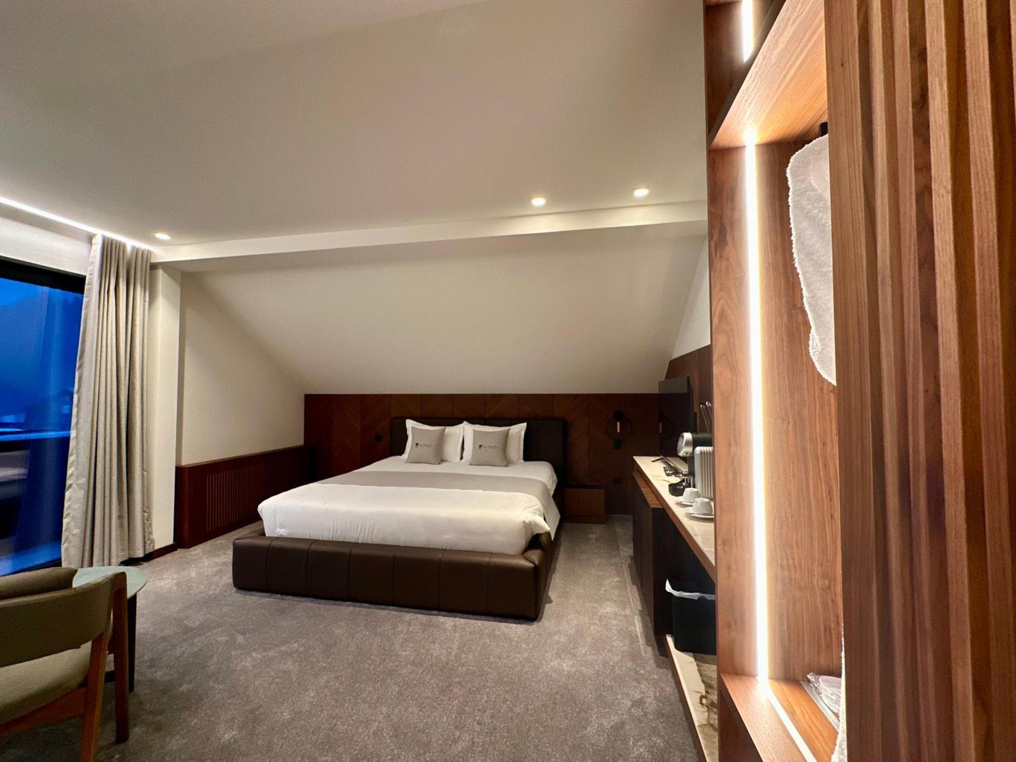 Hotel Restaurant & Spa Les Planets Les Rasses Dış mekan fotoğraf